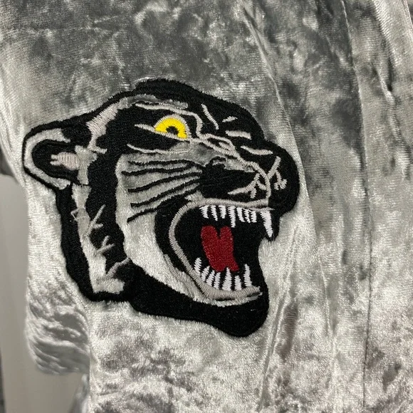 JADED LONDON Crushed Velvet Button Down Shirt Blouse Embroidered Panther Silver - Picture 11 of 14